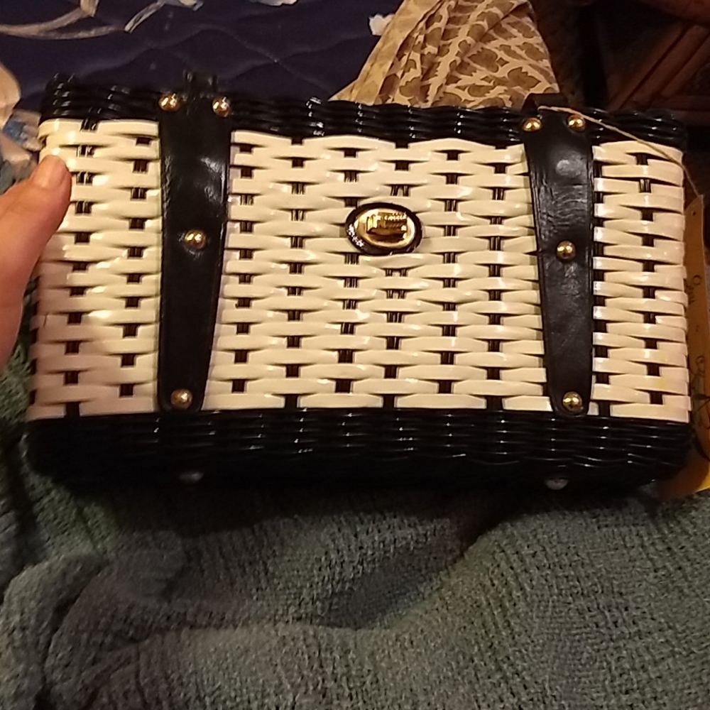 Antique purse .
